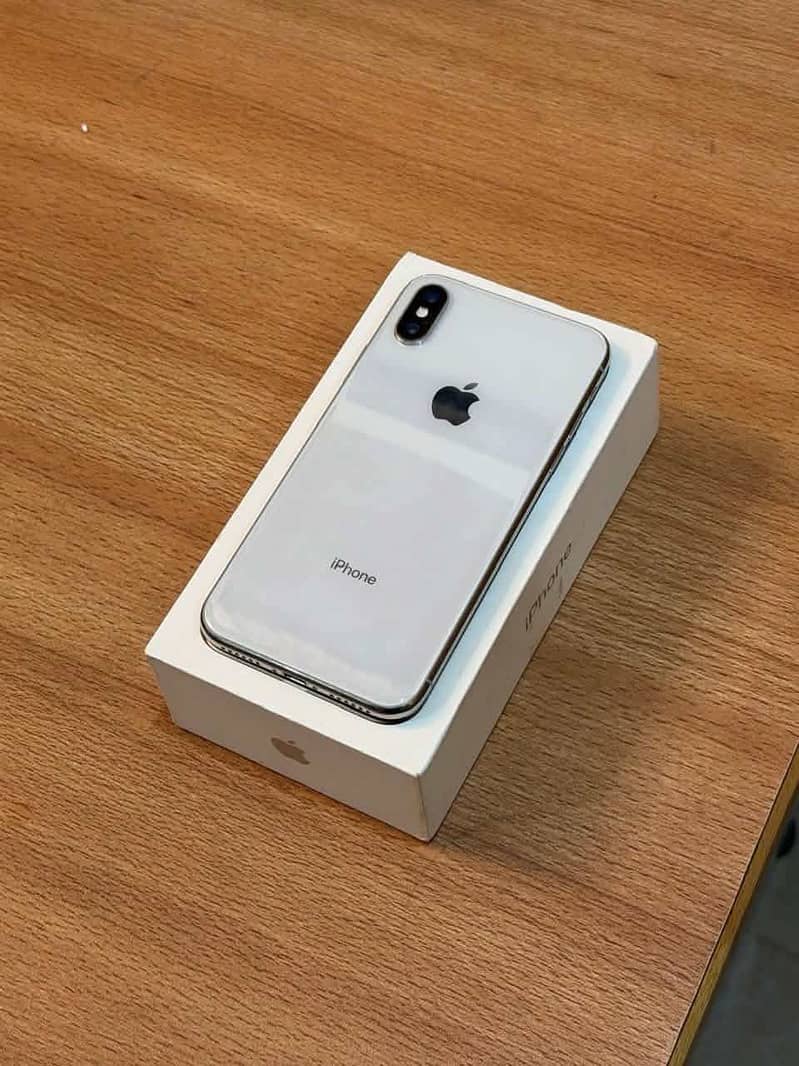 Apple iPhone X 3