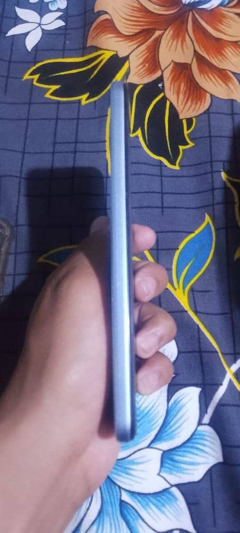 Vivo V21 1