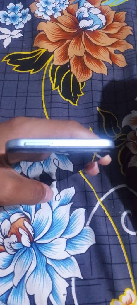 Vivo V21 3