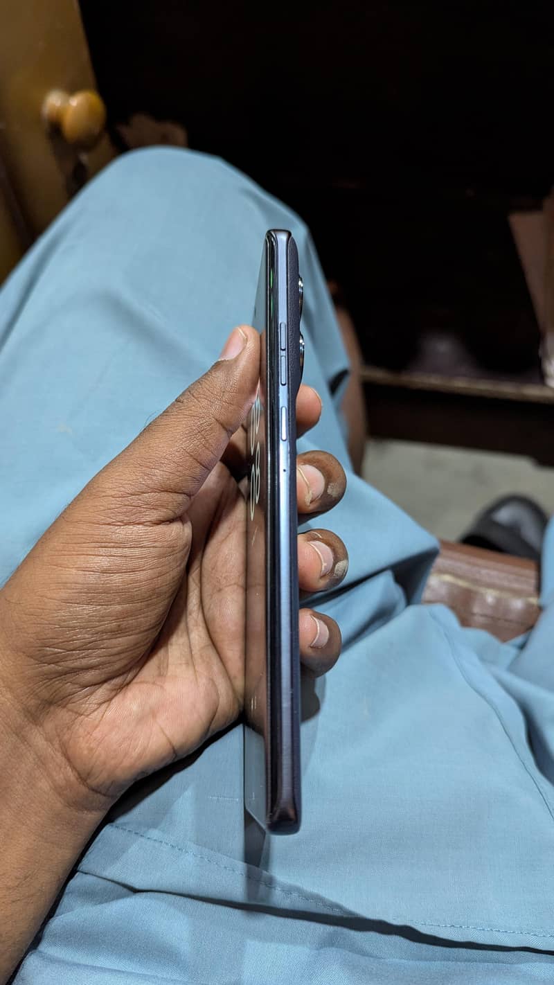 Motorola Edge Plus 4