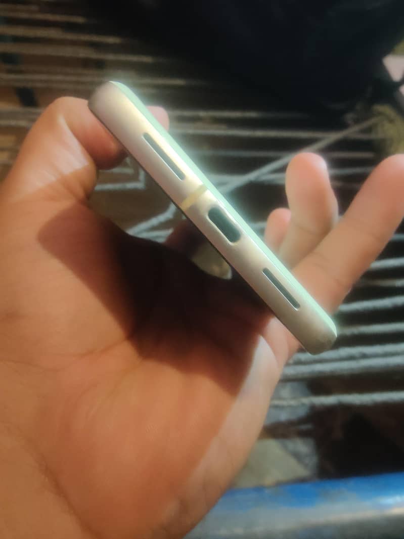 Google Pixel 7 3