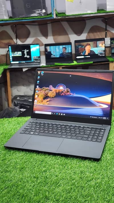 Toshiba dynabook satellite c50 10th generation 8gb/256 laptop