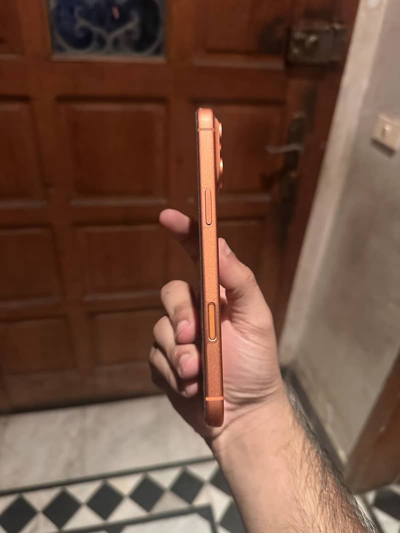Iphone 17 pro max 4