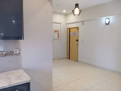 2 Bed DD Road-Facing Flat for Rent in Isra Residency, Block 3A Prime Location, No Water/Gas/Electricity Issues, Near Bin Hashim, Ideal for a Short & Educated Block 3A , Johar