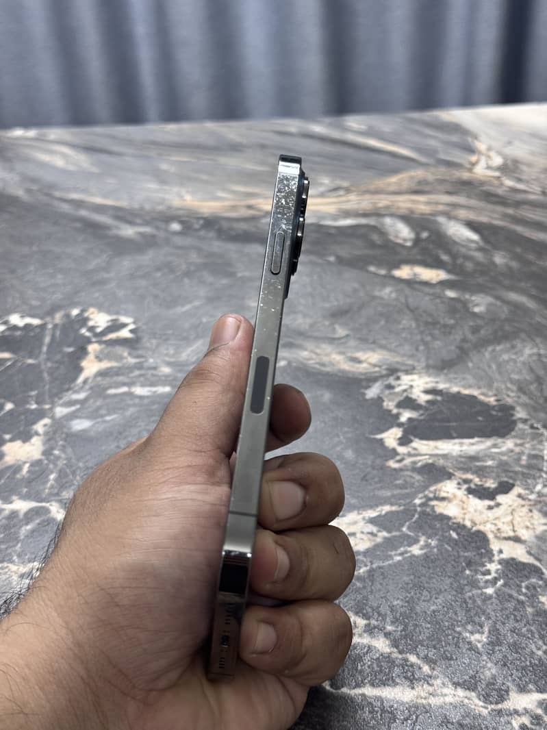 Apple iPhone 13 Pro Max 3
