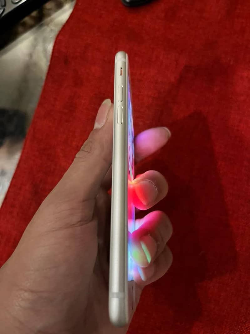 Apple iPhone 8 2