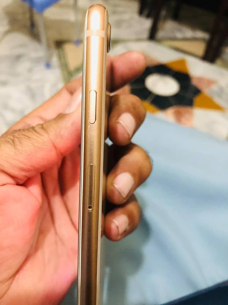 Apple iPhone 8 2