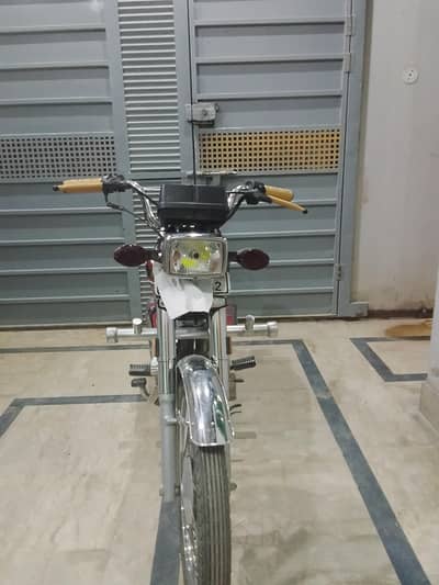 new bike 10/10 condition new tyers 8ply