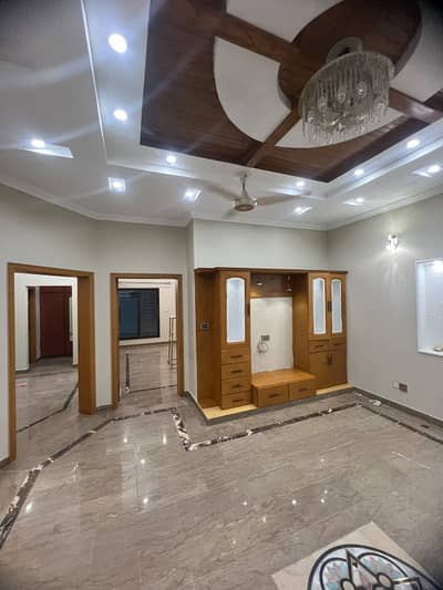 10 Marla Independent Double Unit House For Rent Near Ucp University & Shaukat Khanam Chowk (For Silent Office & Family Use)