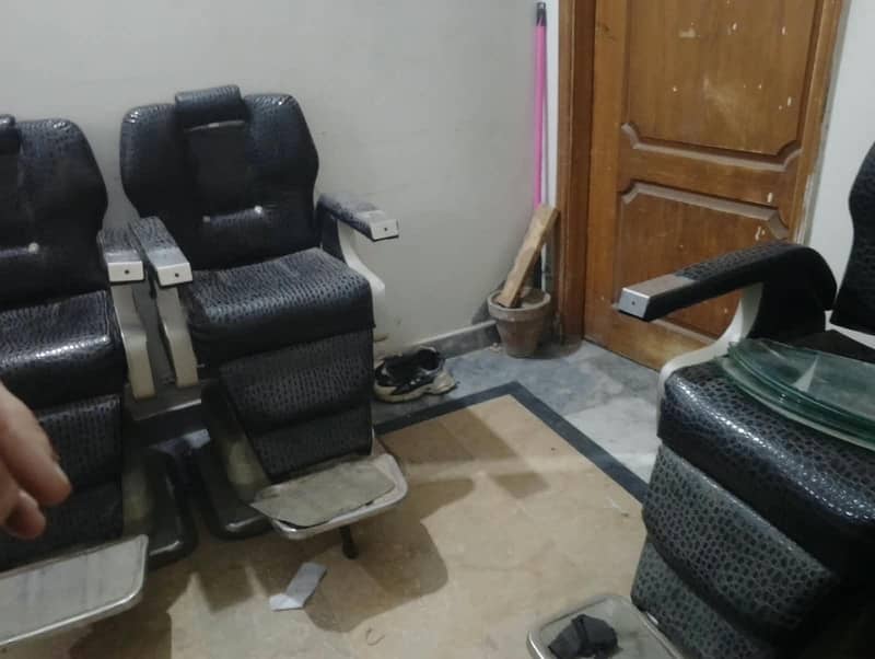 4 Parlor Chairs 2
