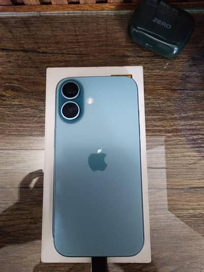 Apple iPhone 16