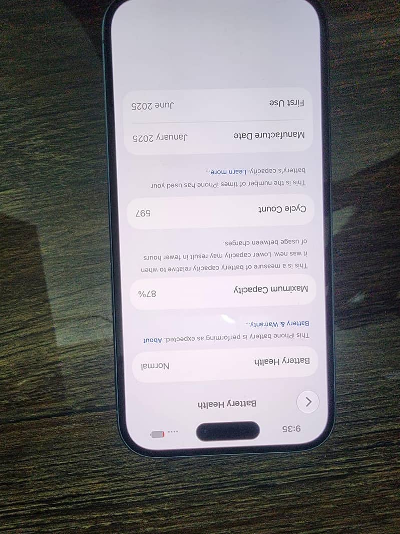 Apple iPhone 16 3