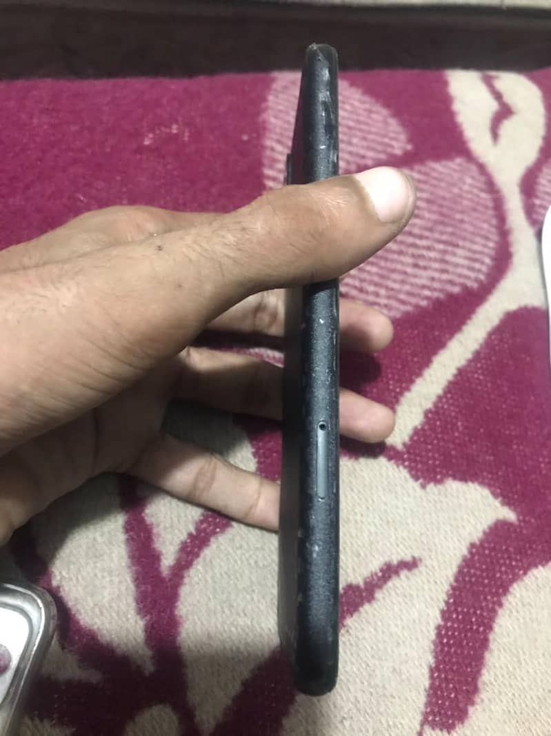 Google Pixel 4a 5