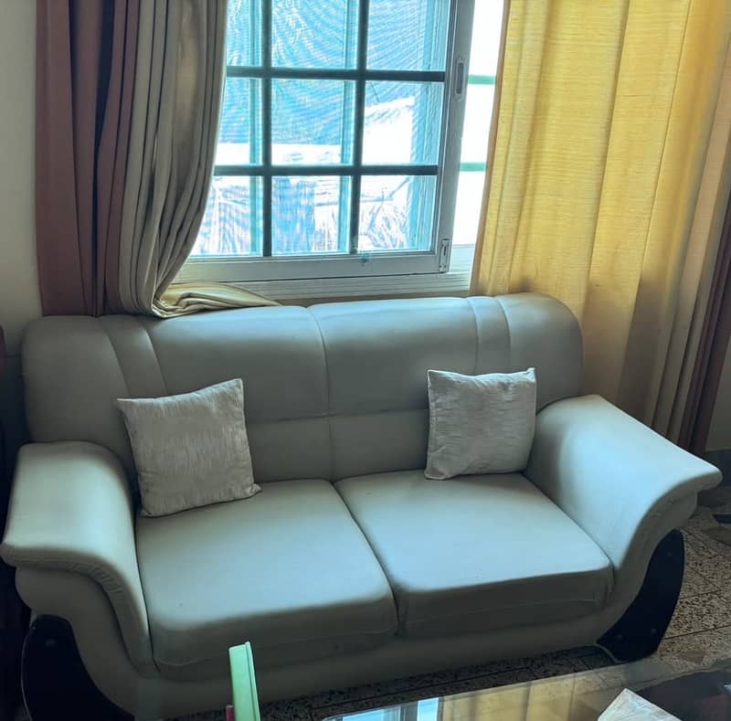 7 seater sofa 0