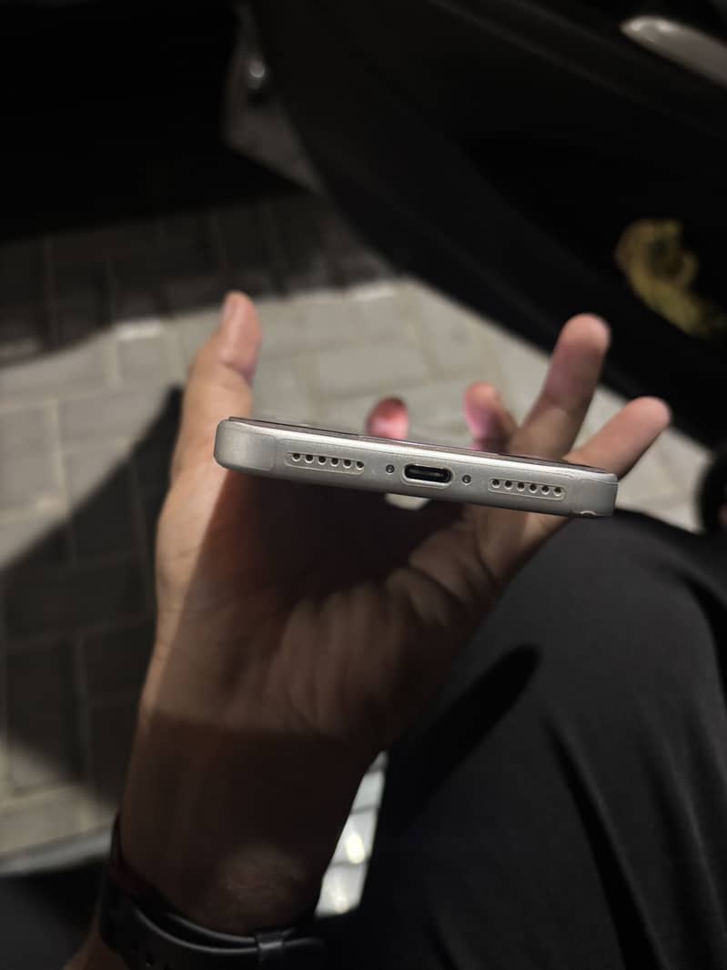 Apple iPhone 17 Pro Max 2