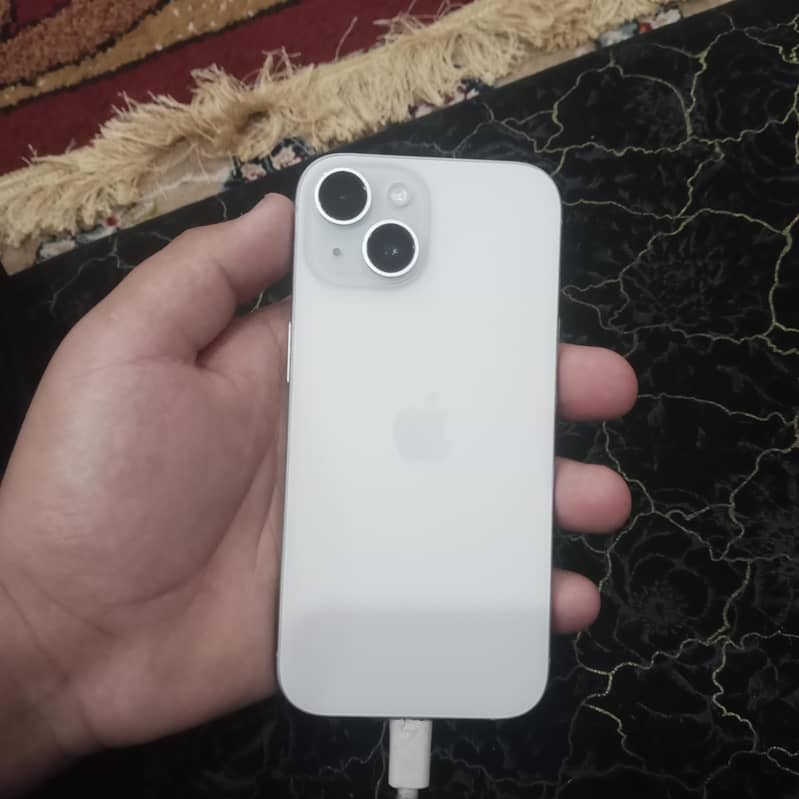 Apple iPhone 15 5