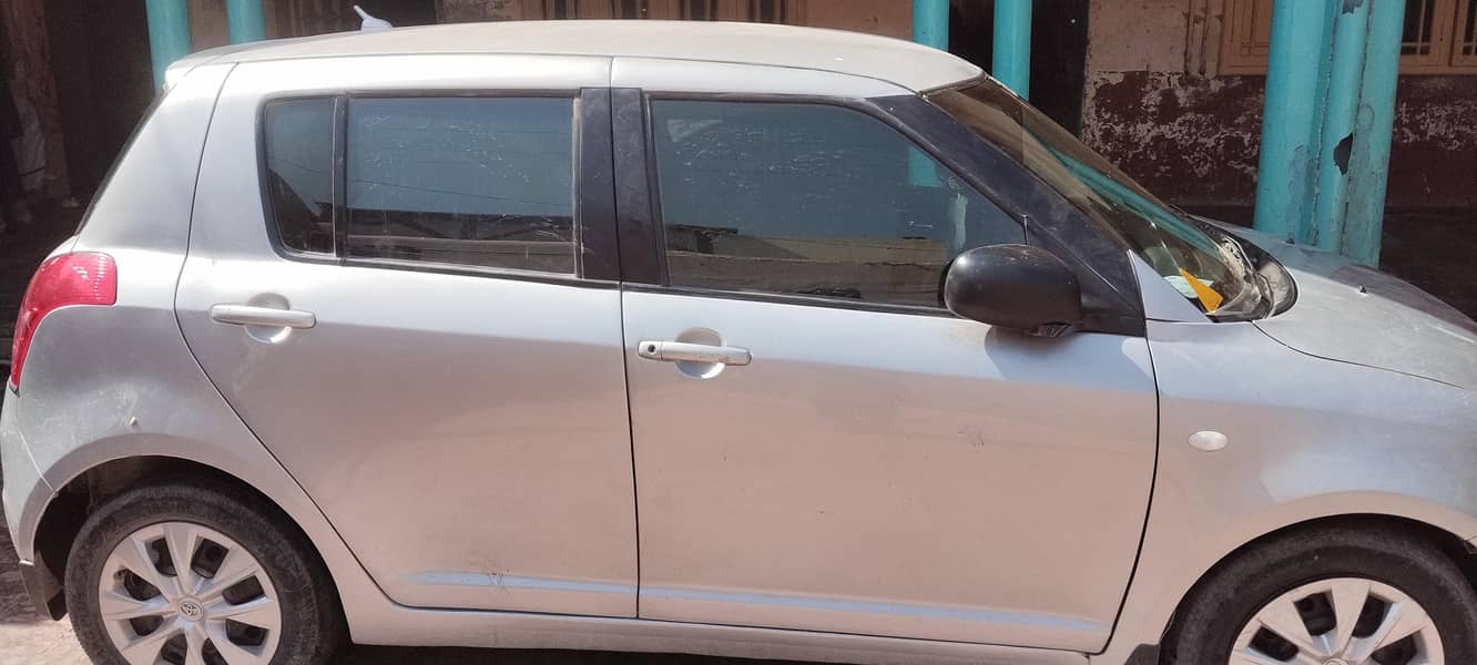 Suzuki Swift 2011 0