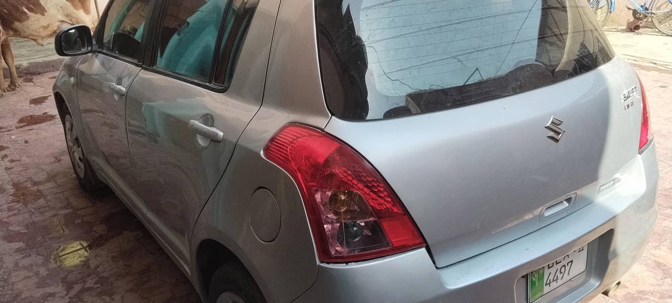 Suzuki Swift 2011 3
