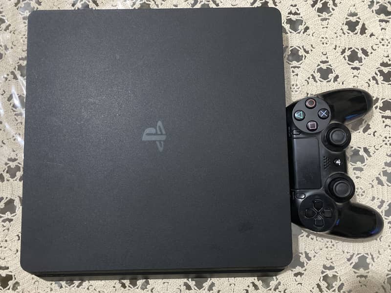 Playstation 4 Slim 0