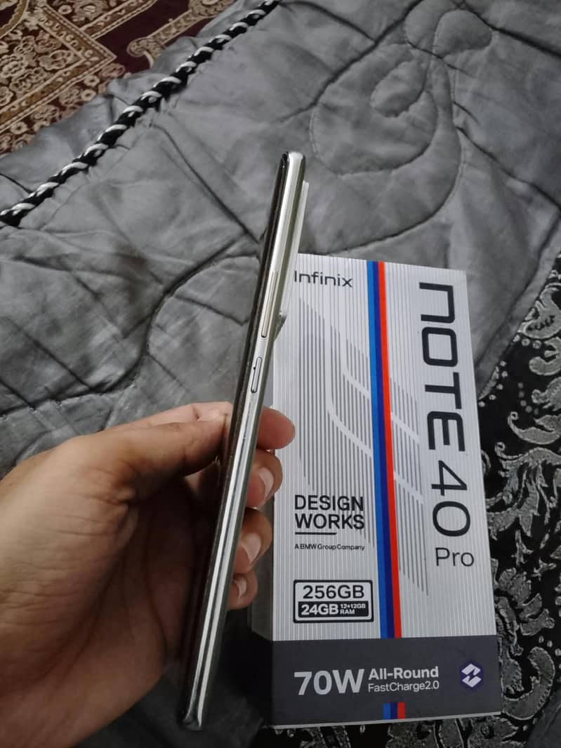 Infinix Note 40 Pro 3