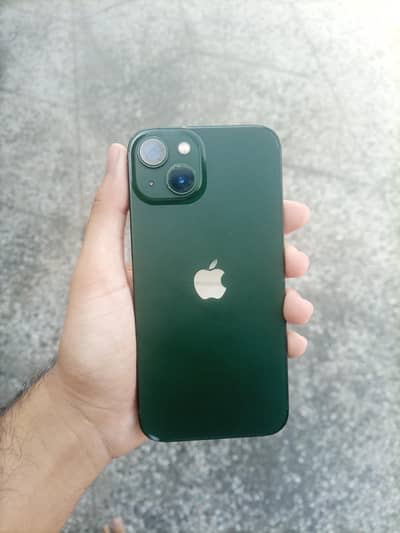 Apple iPhone 13