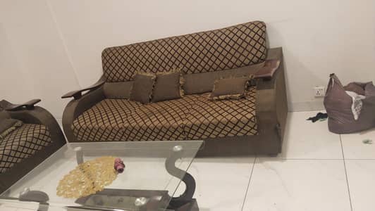 7 seater sofa set with center table