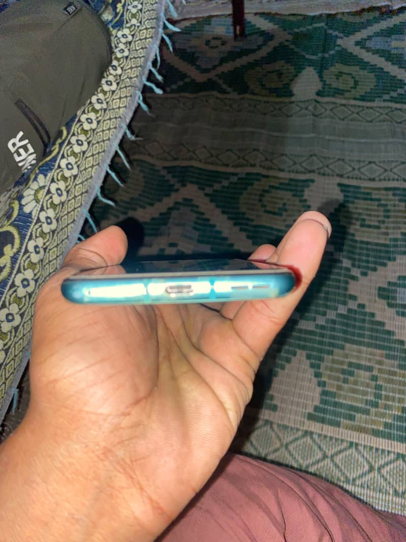One Plus 8T 4