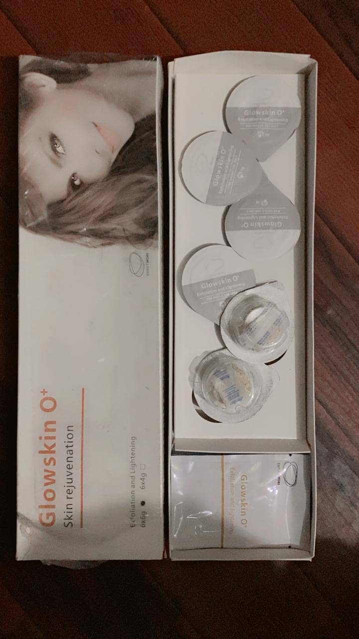 facial set available 5