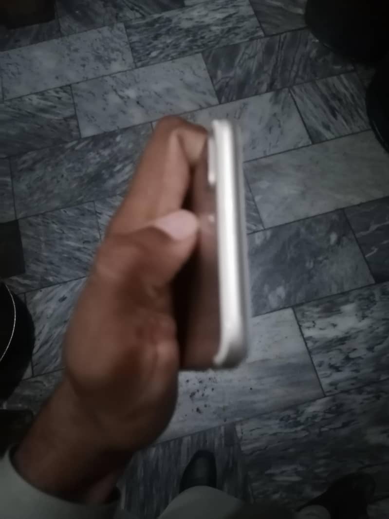 Apple iPhone 7 Plus pta 2