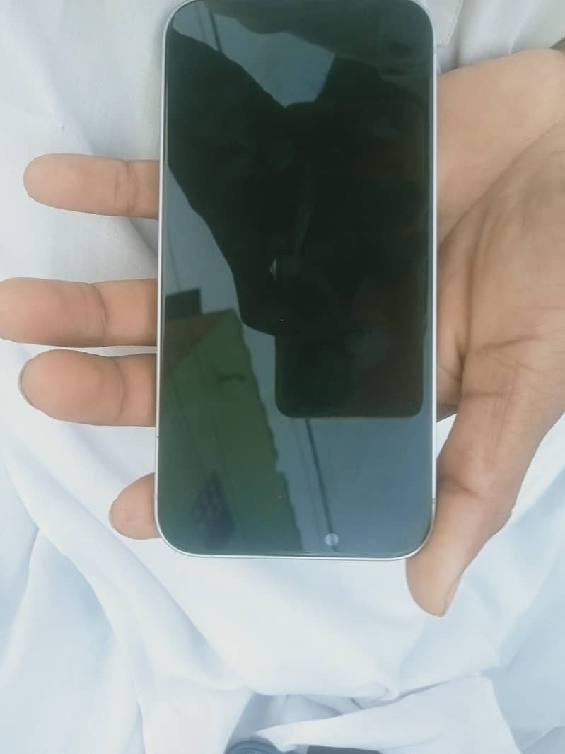 Apple iPhone 13 mini 1