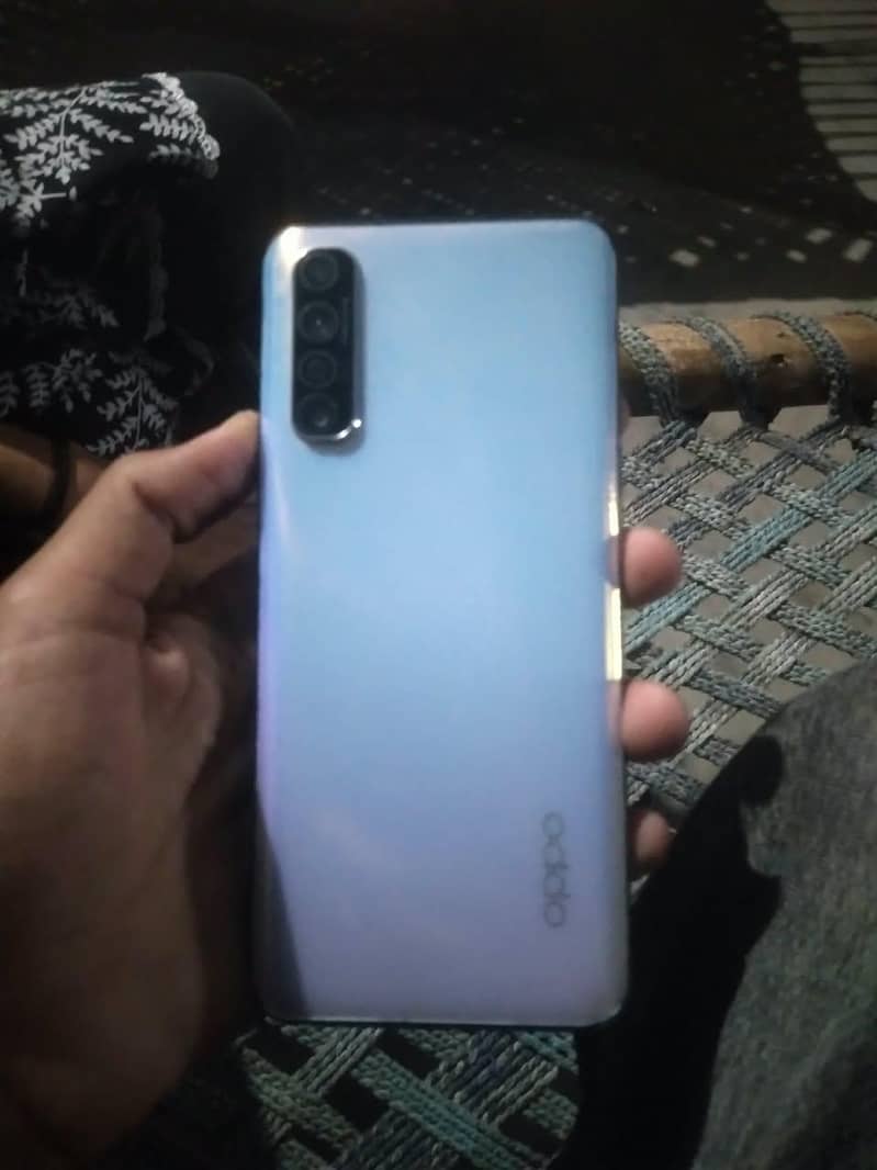 OPPO Reno 4