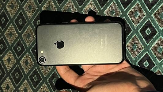 Apple iPhone 7
