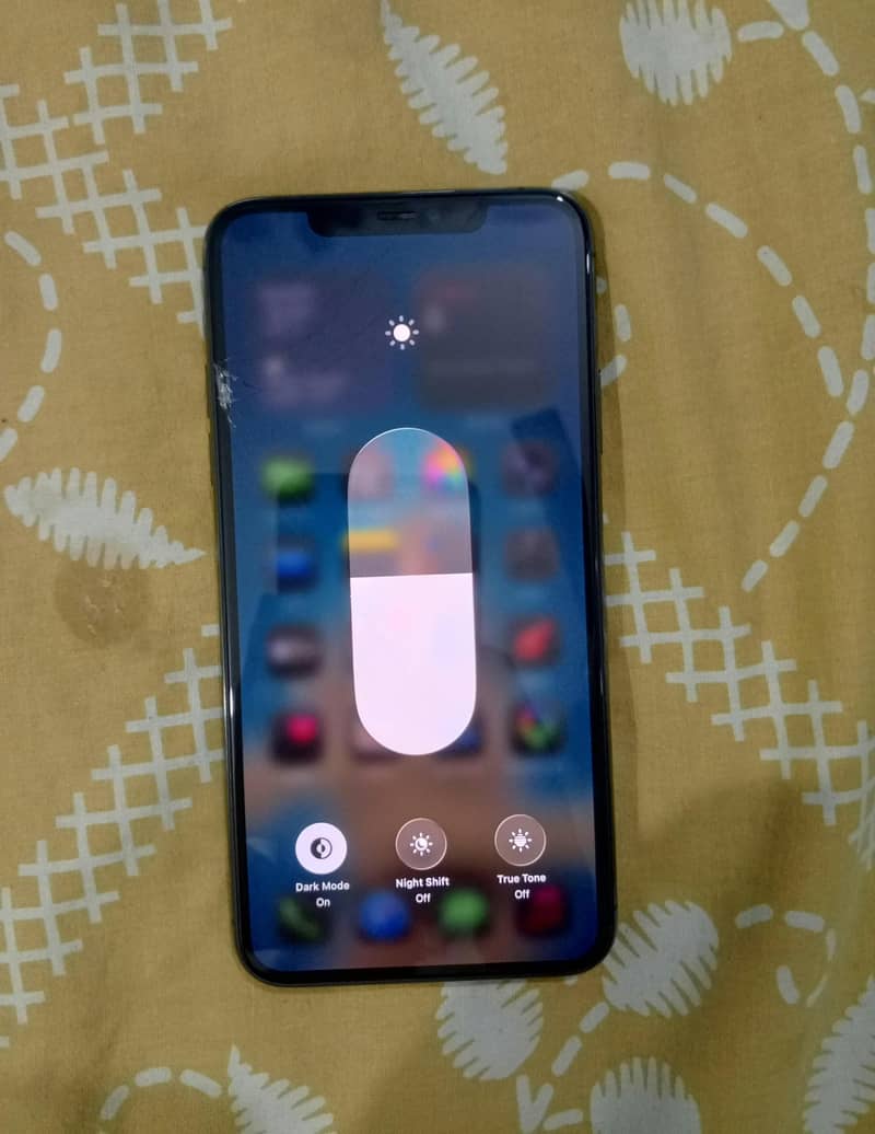 Apple iPhone 11 Pro Max 4