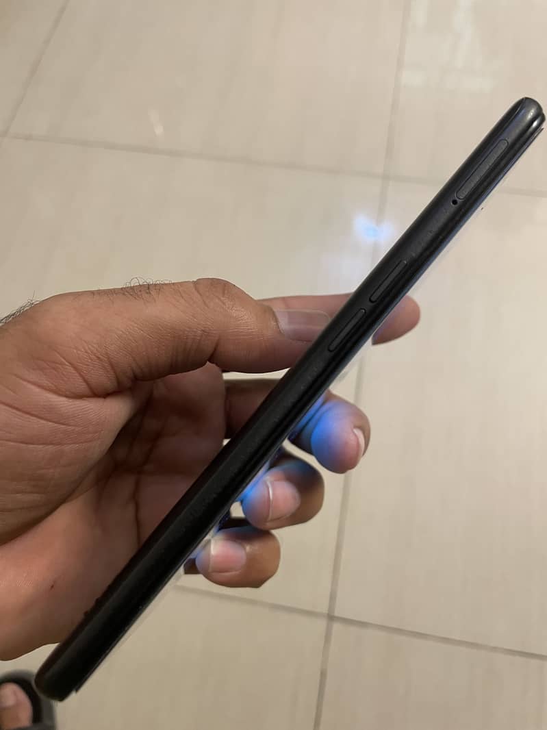 OPPO A76 10