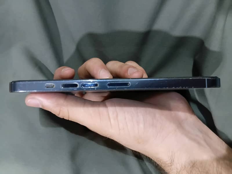 Apple iPhone 13 Pro Max 3