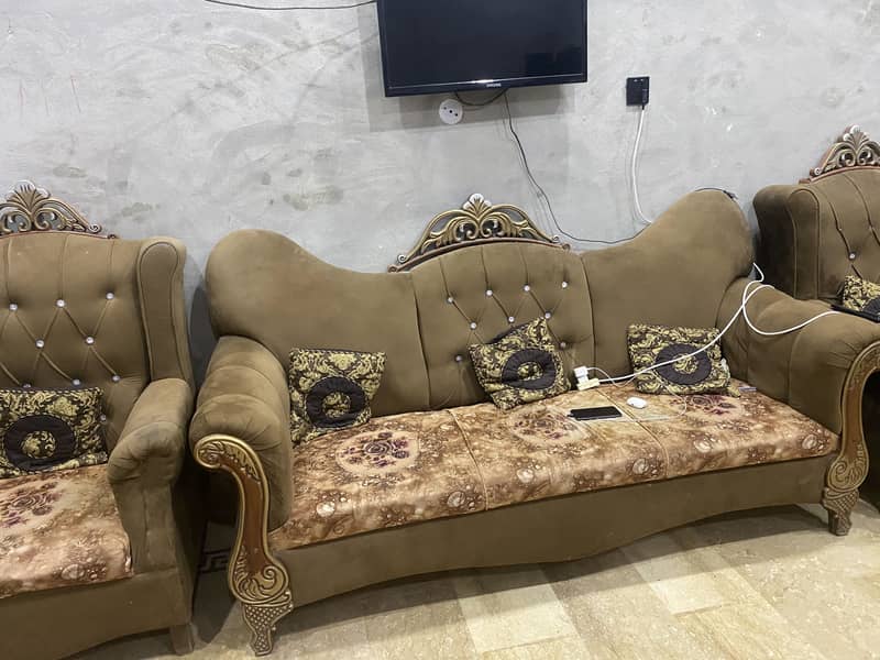 Sofa set tables 3 only 5000 0