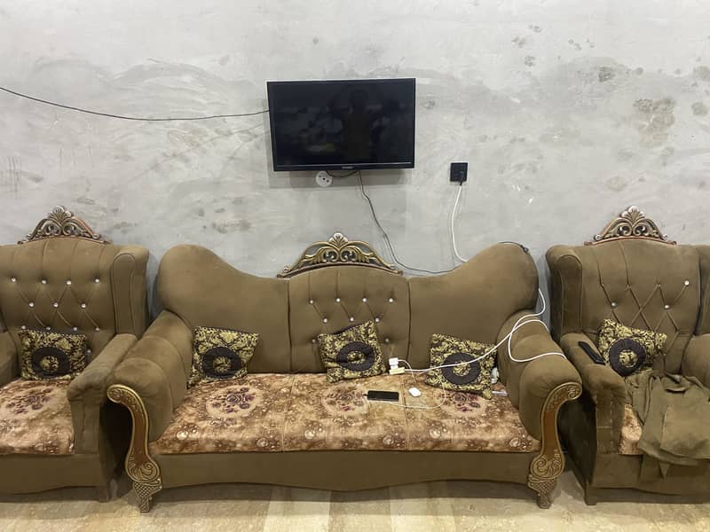Sofa set tables 3 only 5000 1