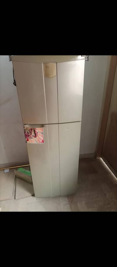Mitsubishi fridge medium size