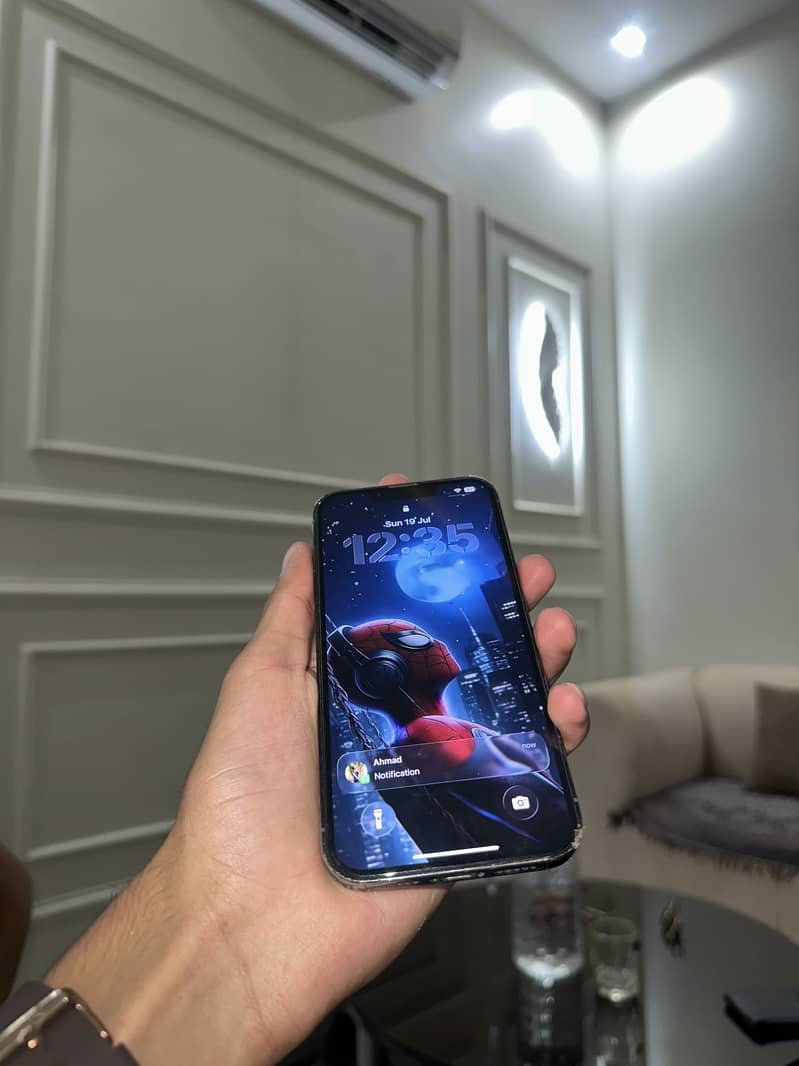 Apple iPhone 13 Pro 1