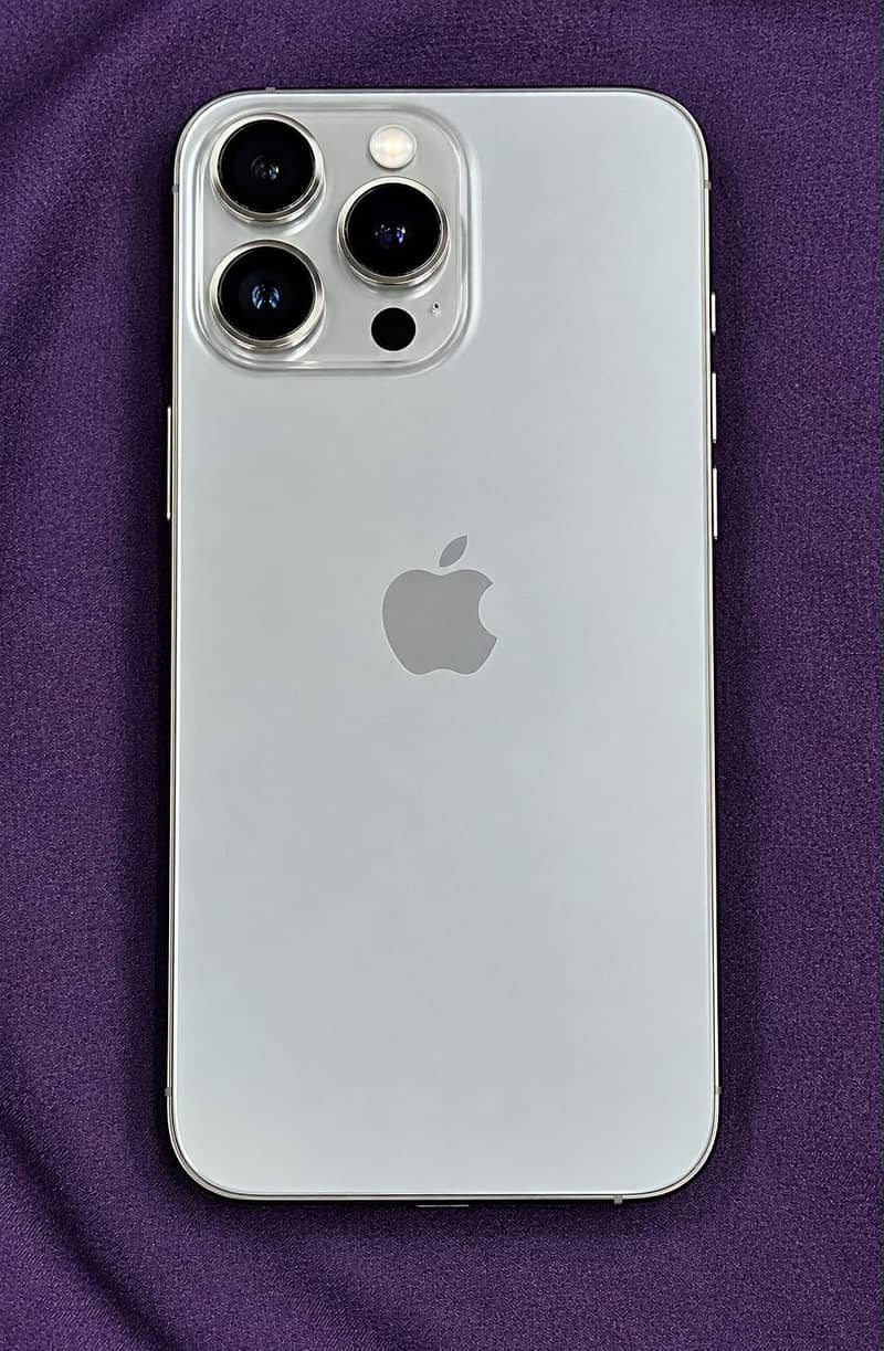 Apple iPhone 16 Pro Max 0