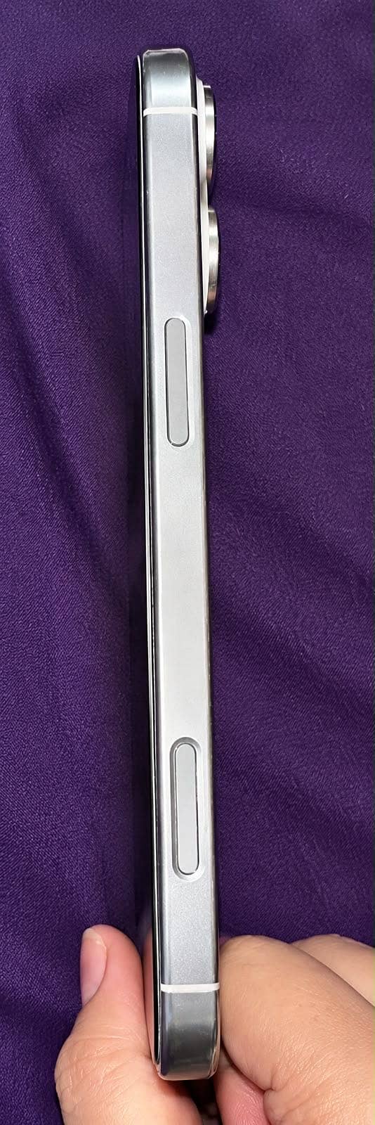 Apple iPhone 16 Pro Max 3