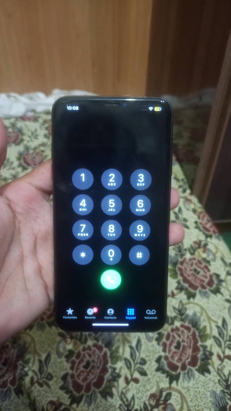 Apple iPhone XS Max 5