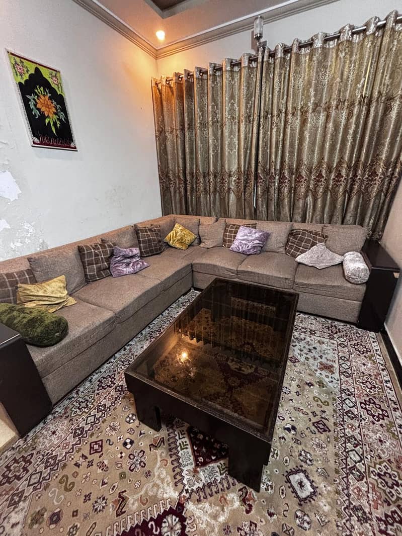 L-Shape sofa set with center table 0