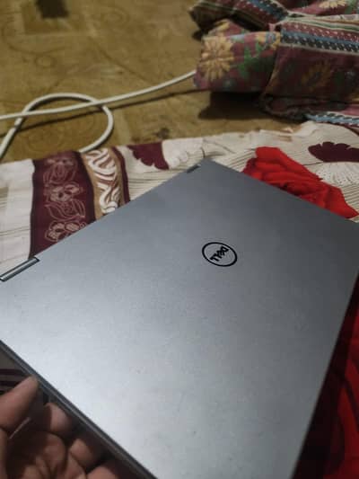 Dell Inspiron 13 7000Series Laptop Core I7 6th gen 8 gb ram 256gb ssd