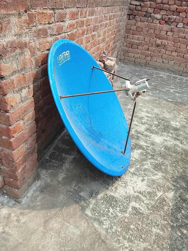 Dish with receiver 2