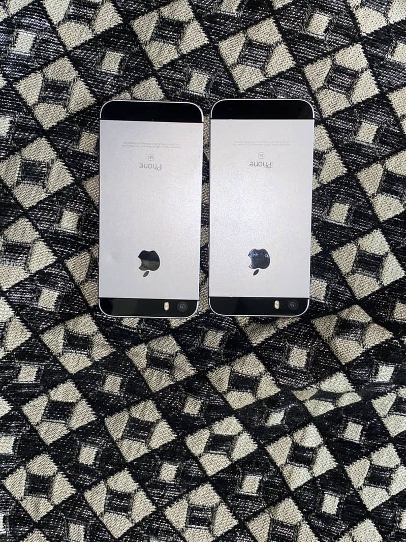 Apple iPhone SE 11