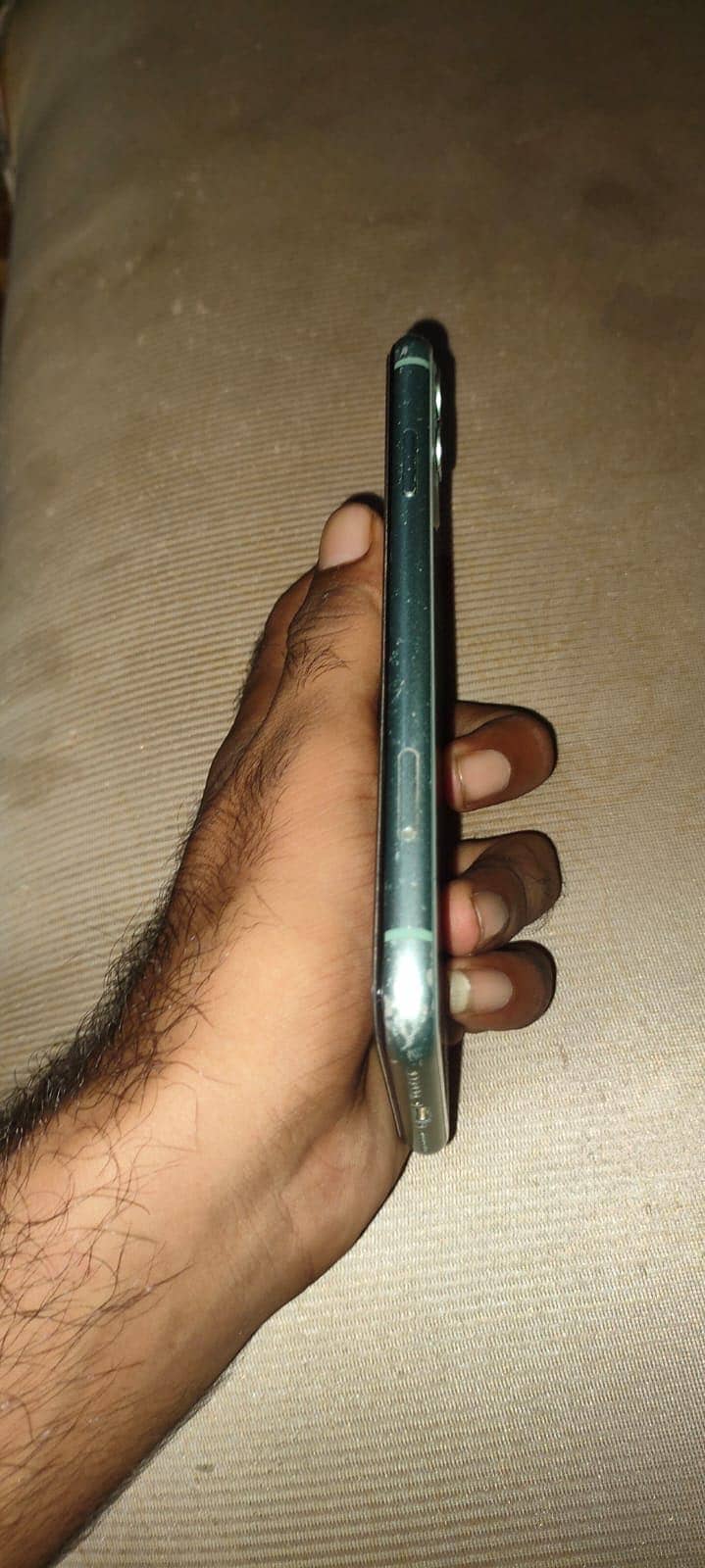 Apple iPhone 11 4