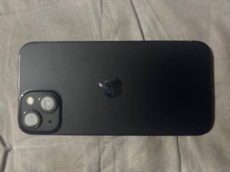 Apple iPhone 13 jv 0