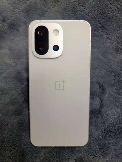 One Plus 13s
