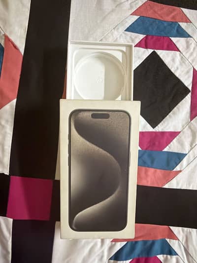 Apple iPhone 15 Pro box
